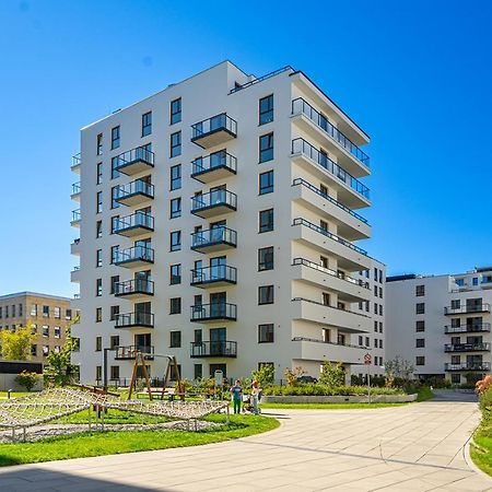 Lotnisko Chopina Modern Studio Warschau Exterior foto