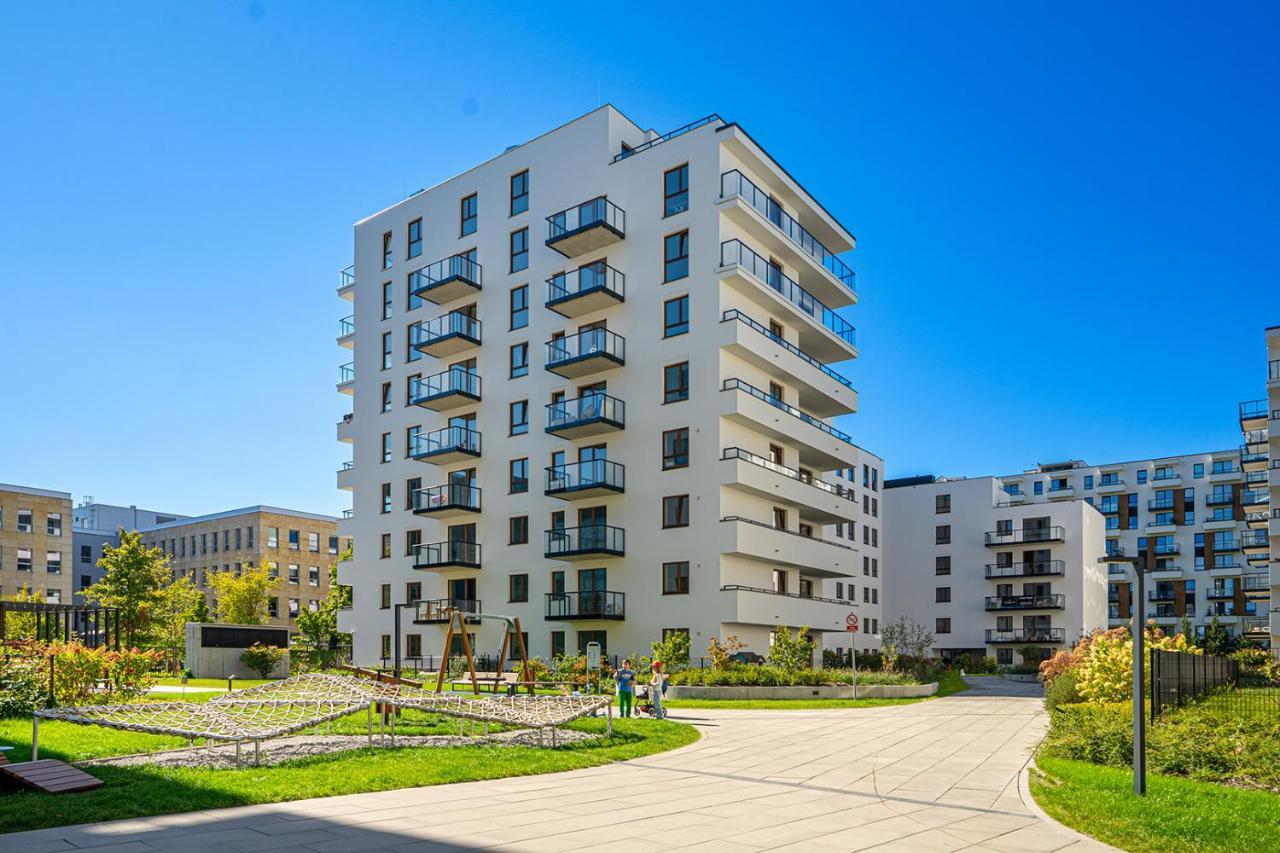 Lotnisko Chopina Modern Studio Warschau Exterior foto